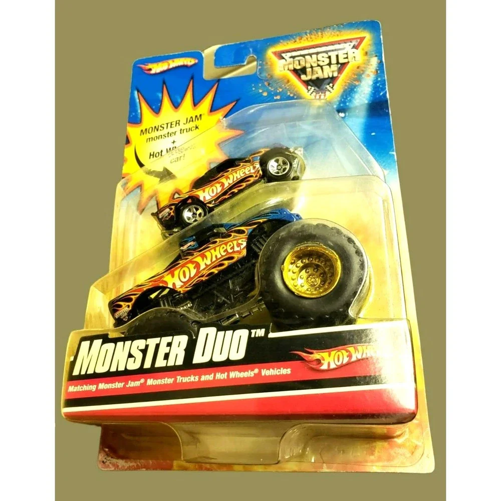 2009 Hot Wheels Monster Jam Matching Monster Truck + Hot wheels Car! Monster Duo